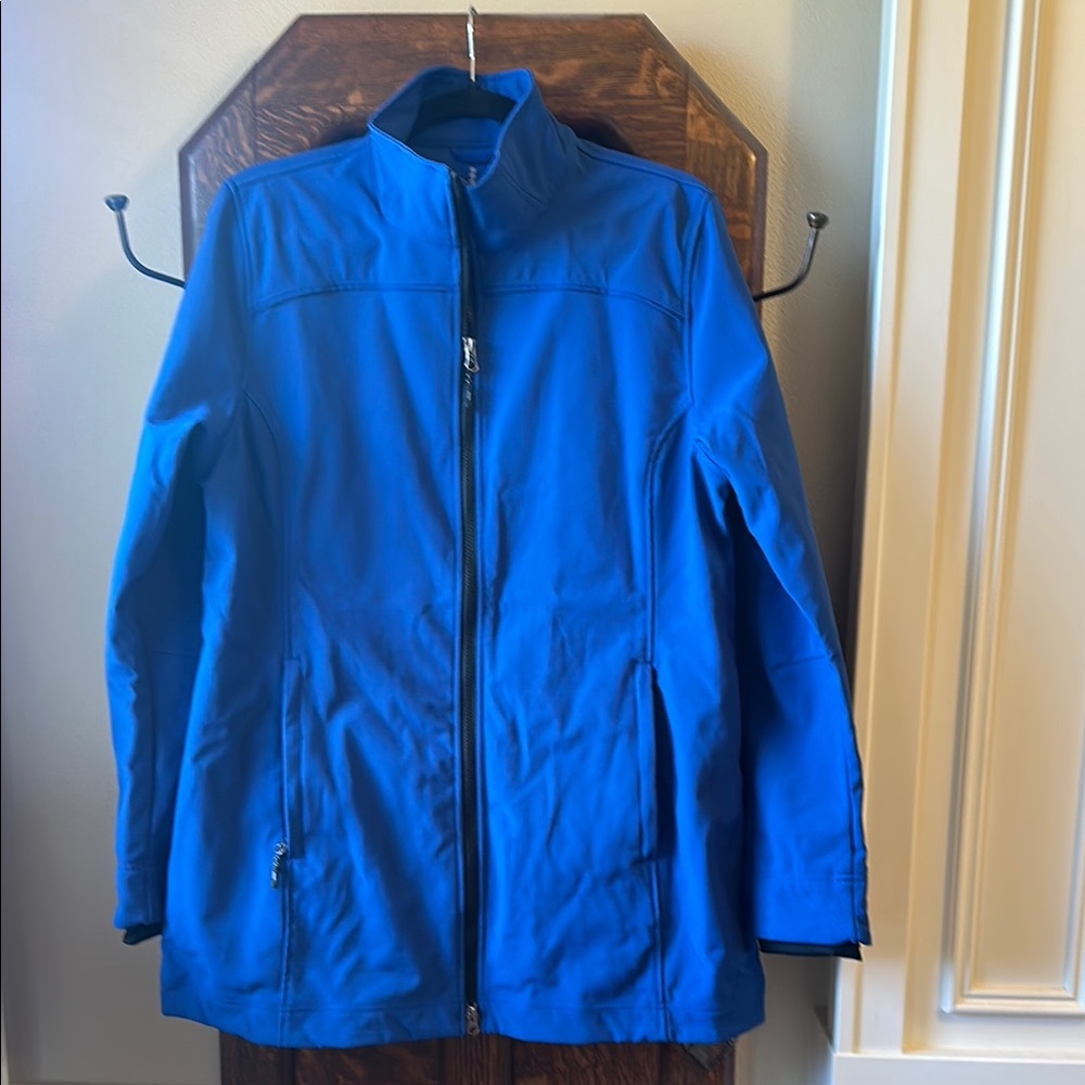 Elevate Women's Jacket Caravella branding